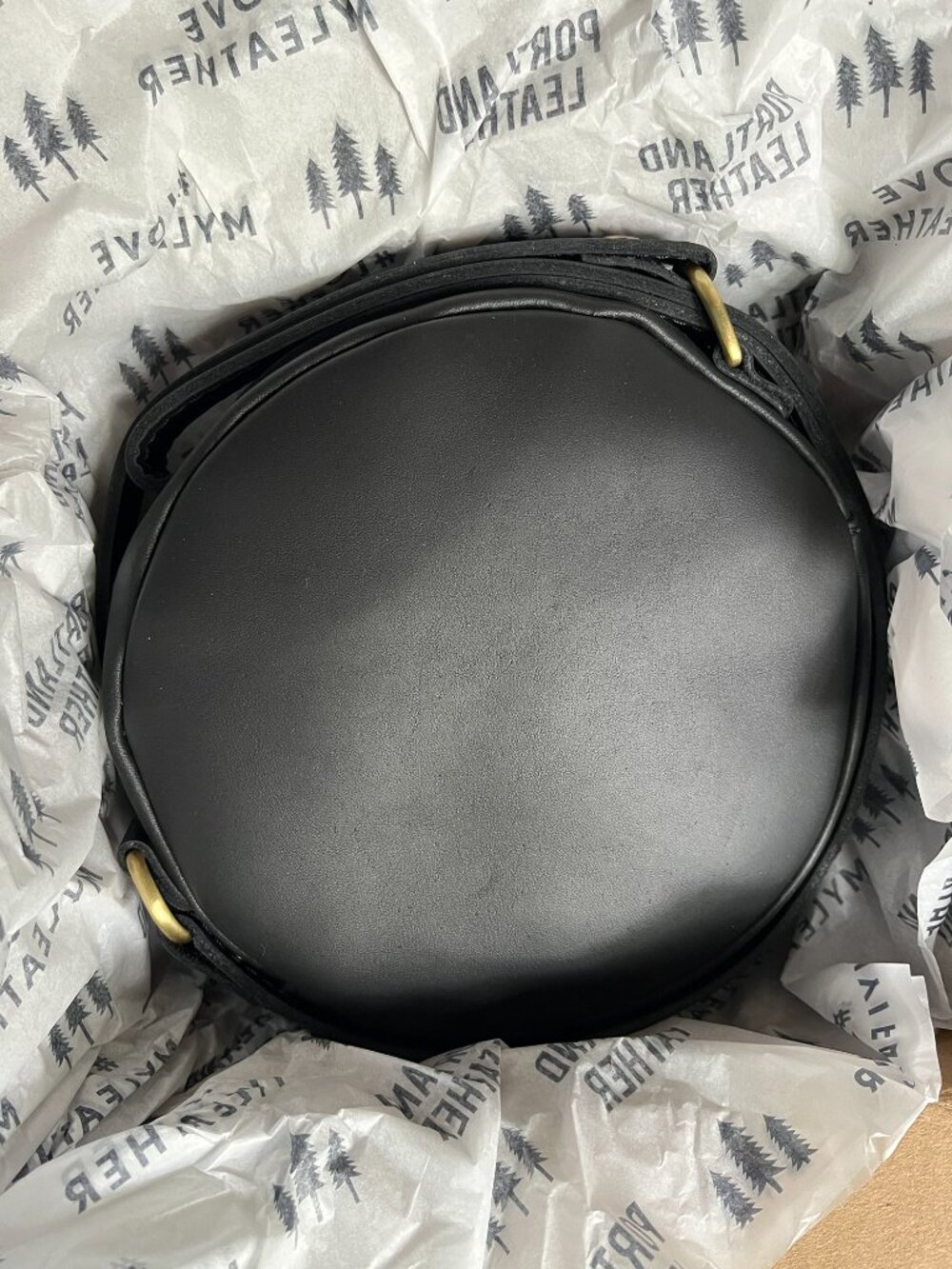 Portland Leather small black circle crossbody NIB - Picture 3 of 7